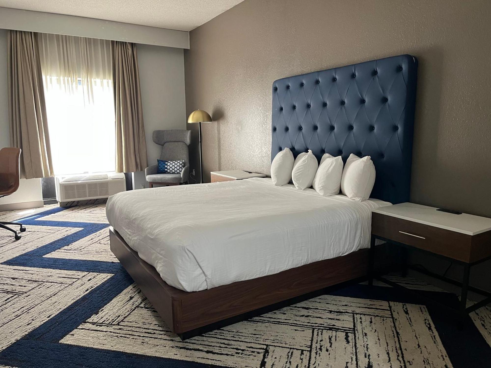 Sky Point Hotel & Suites - Atlanta Airport Форест Парк Екстериор снимка