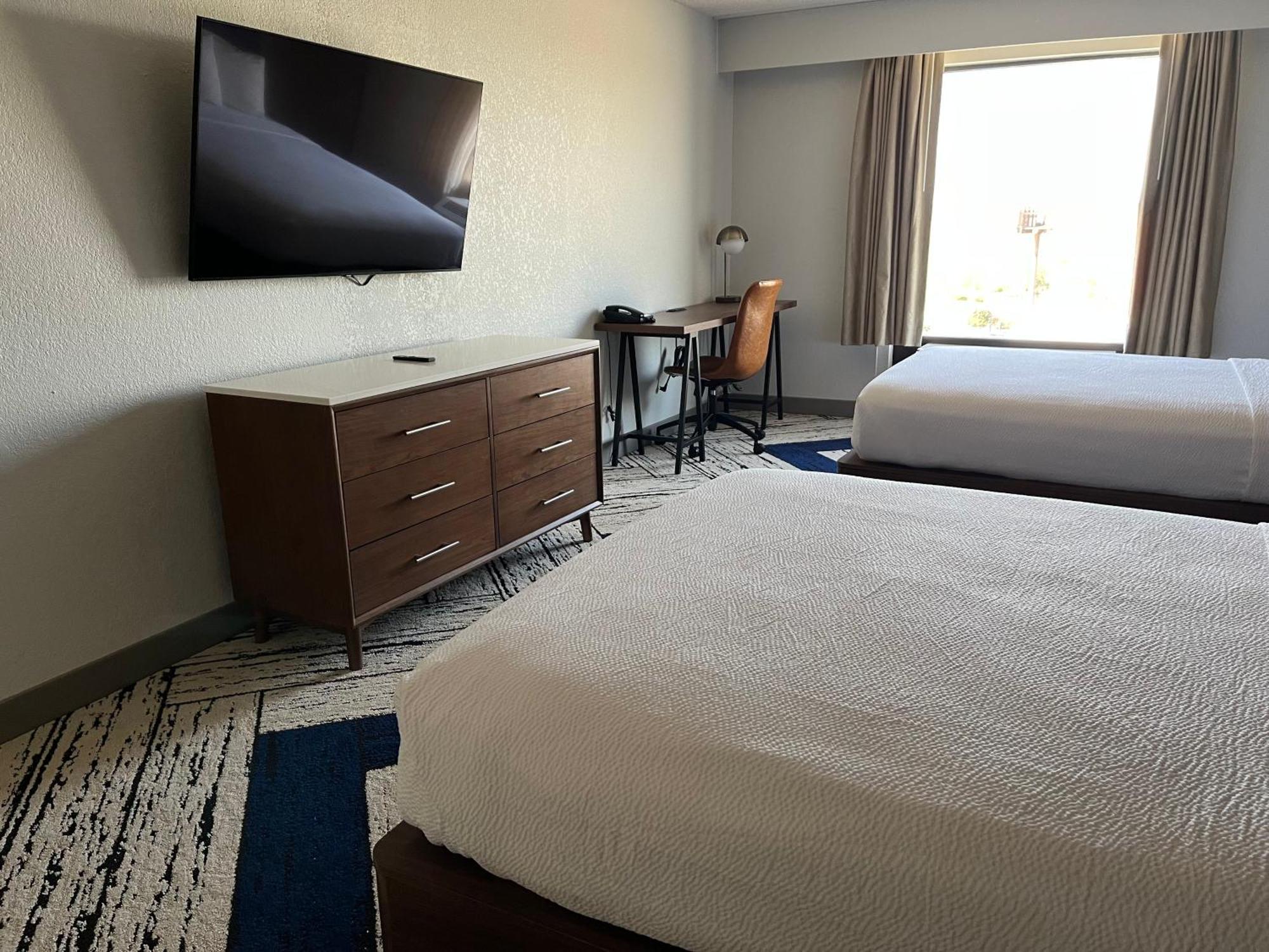 Sky Point Hotel & Suites - Atlanta Airport Форест Парк Екстериор снимка