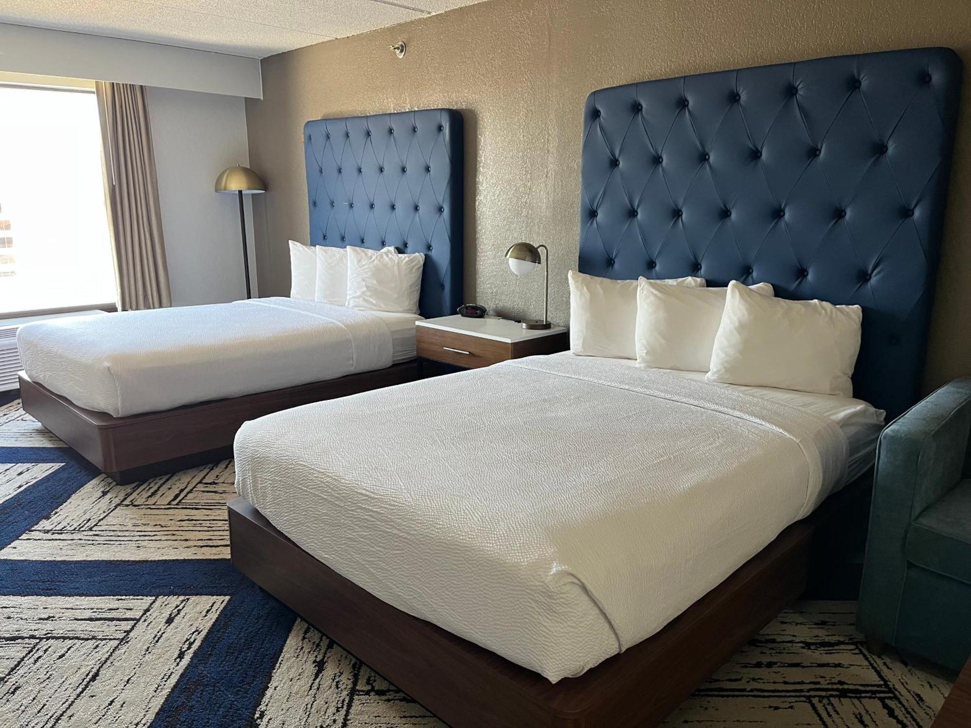 Sky Point Hotel & Suites - Atlanta Airport Форест Парк Екстериор снимка