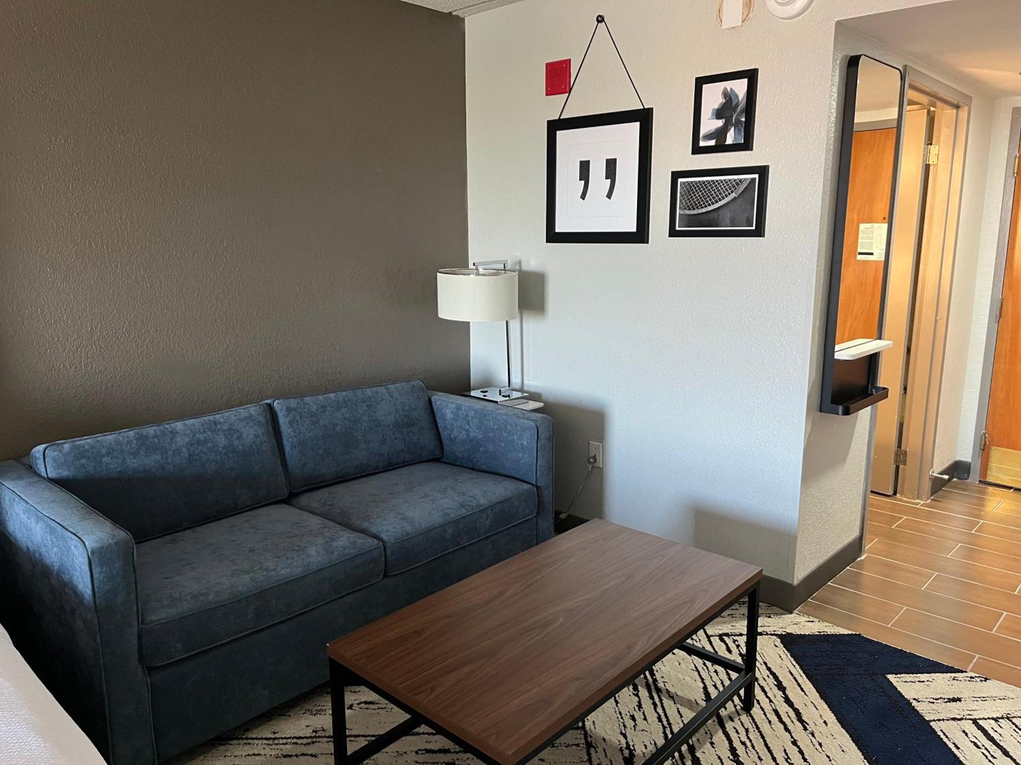 Sky Point Hotel & Suites - Atlanta Airport Форест Парк Екстериор снимка