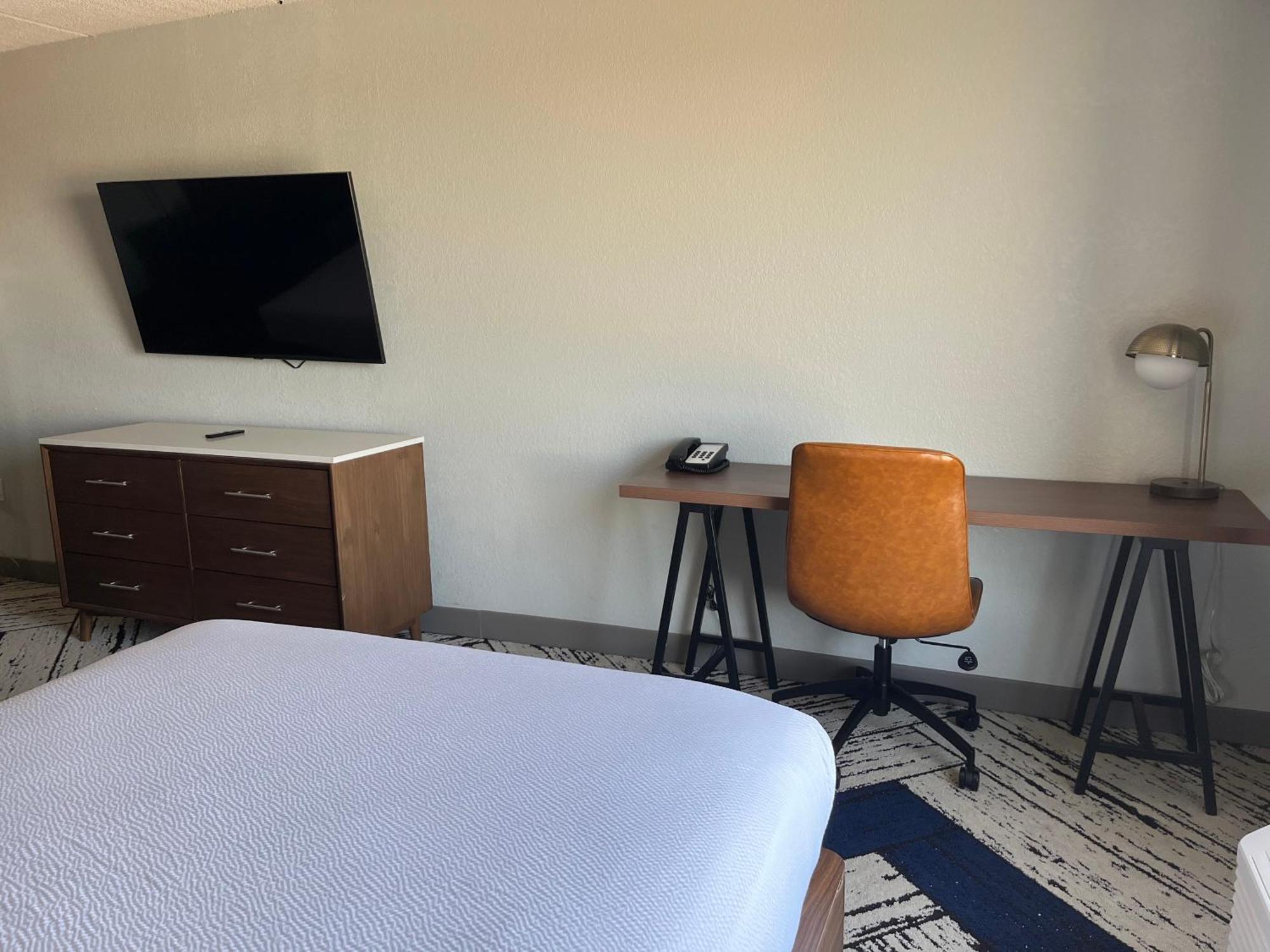 Sky Point Hotel & Suites - Atlanta Airport Форест Парк Екстериор снимка