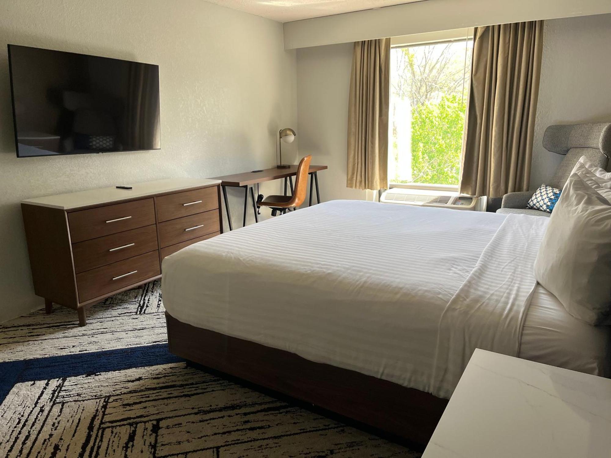 Sky Point Hotel & Suites - Atlanta Airport Форест Парк Екстериор снимка