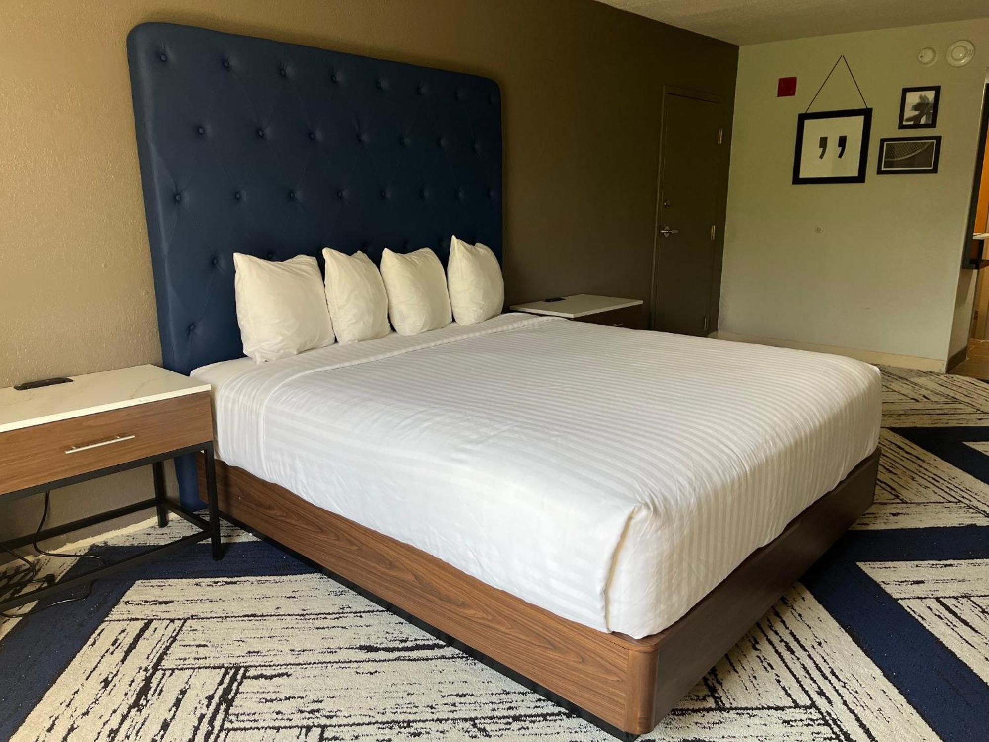 Sky Point Hotel & Suites - Atlanta Airport Форест Парк Екстериор снимка