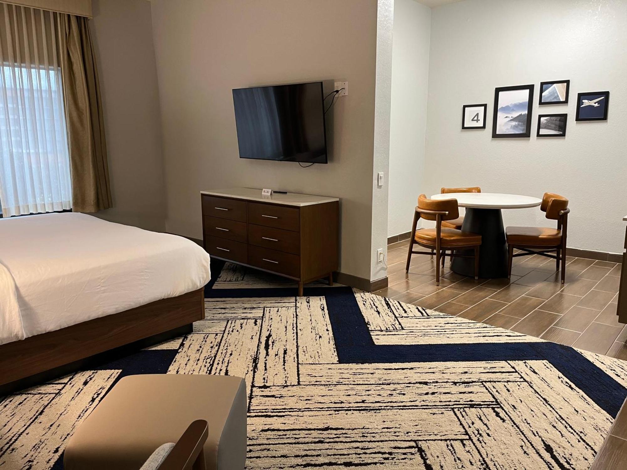 Sky Point Hotel & Suites - Atlanta Airport Форест Парк Екстериор снимка