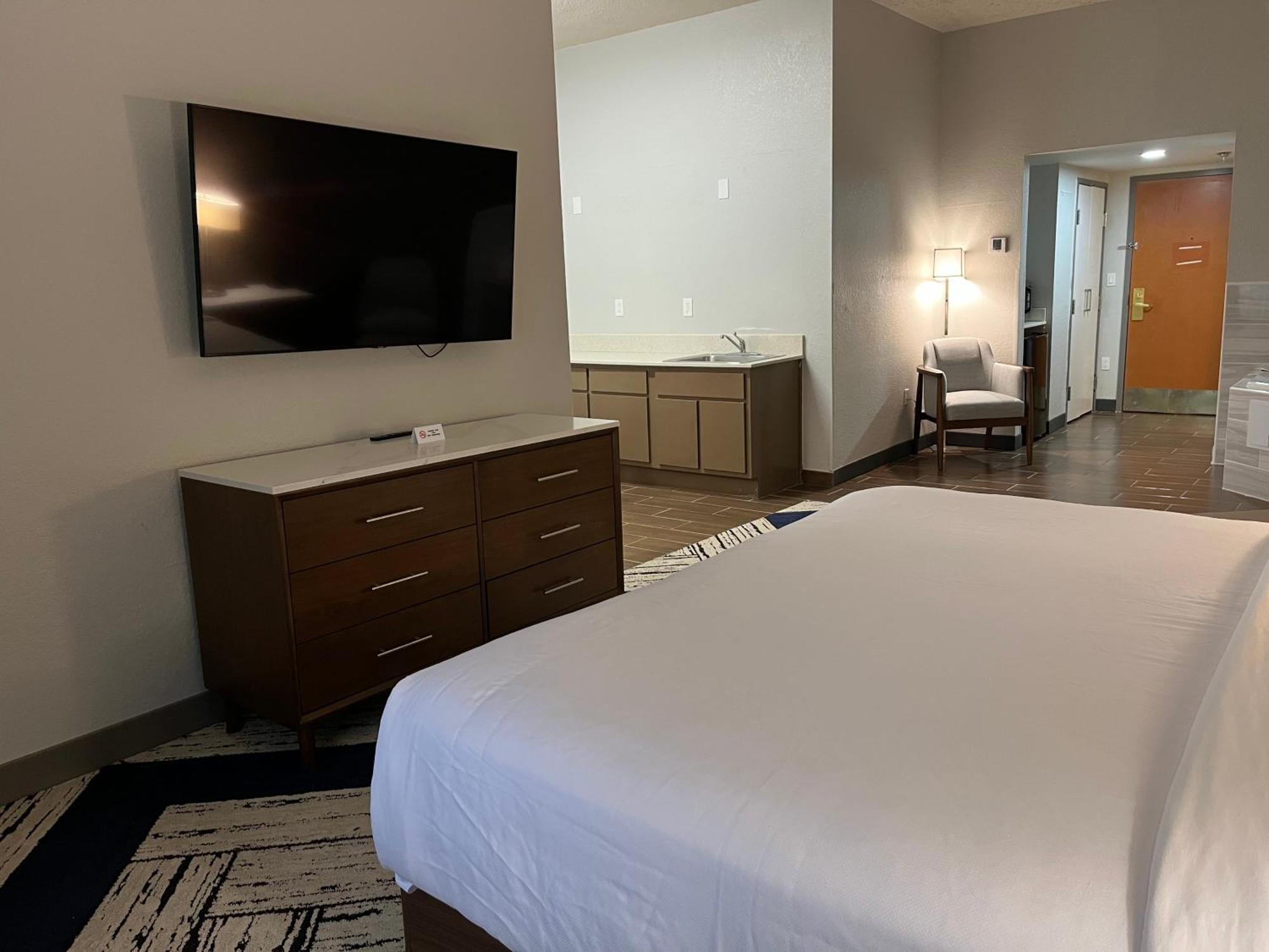 Sky Point Hotel & Suites - Atlanta Airport Форест Парк Екстериор снимка