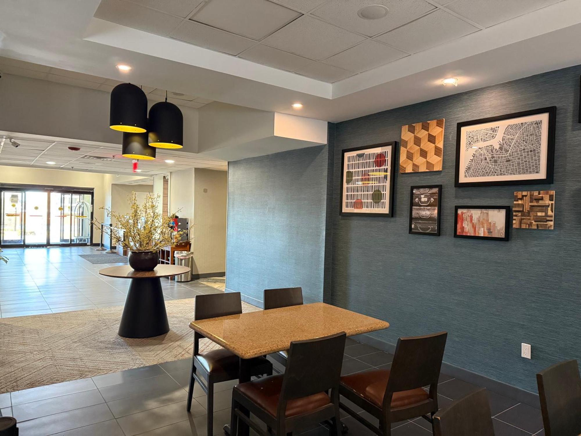 Sky Point Hotel & Suites - Atlanta Airport Форест Парк Екстериор снимка