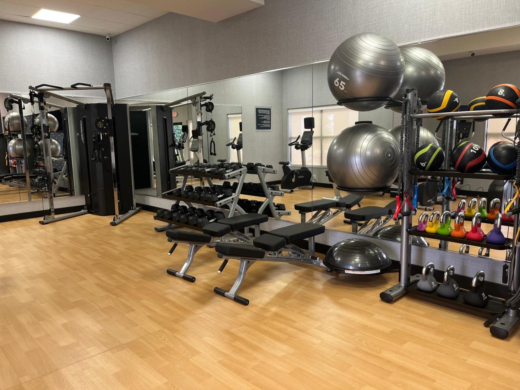 Sky Point Hotel & Suites - Atlanta Airport Форест Парк Екстериор снимка